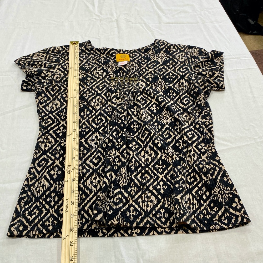 Women's Ruby Rd. Black & Beige Short Sleeve Shirt